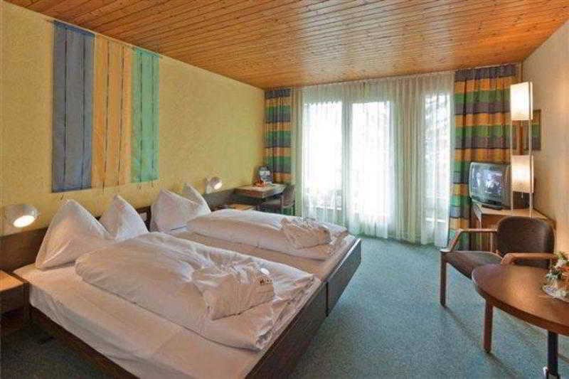 Hotel Metropol Saas Fee Oda fotoğraf